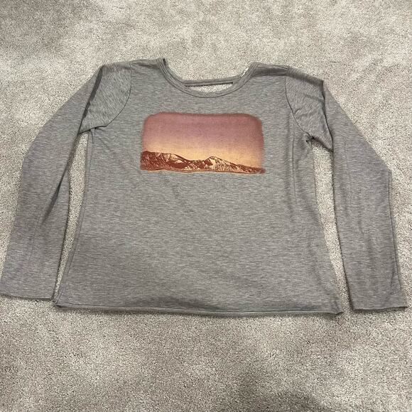 Modish‎ Rebel Women's Grey Longsleeve Top with Mountains Open Back Size L - Picture 6 of 9